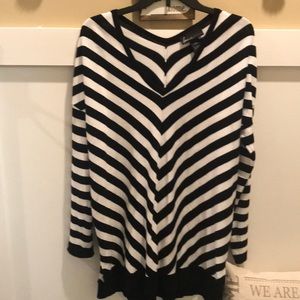 Black and white stripe tunic